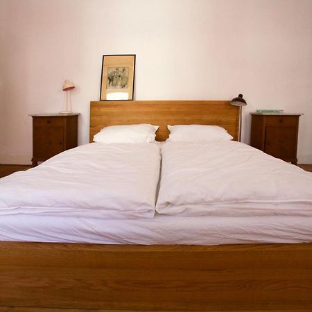 Boutique-Ferienwohnung Im Alten Weinhaus Moser Grunstadt Bagian luar foto