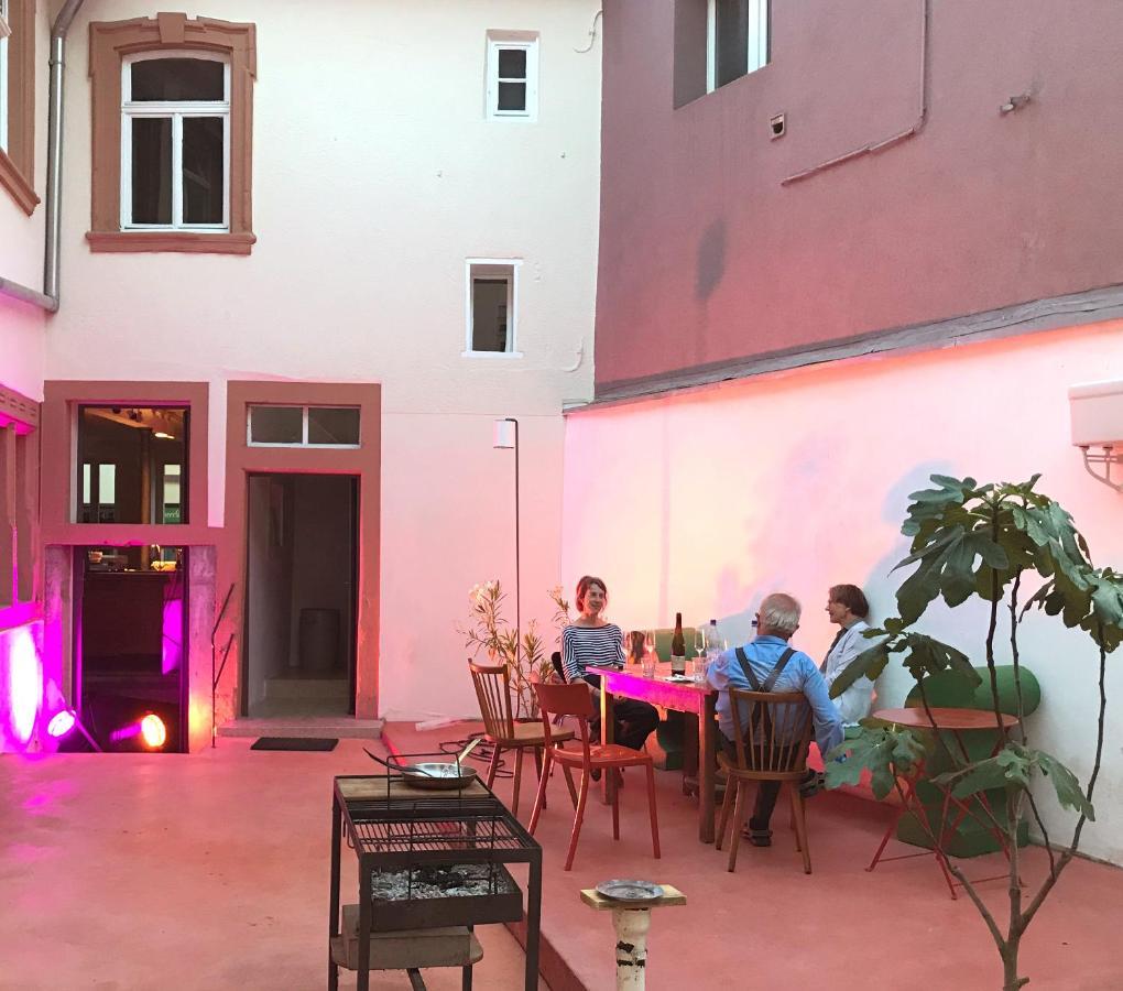 Boutique-Ferienwohnung Im Alten Weinhaus Moser Grunstadt Bagian luar foto